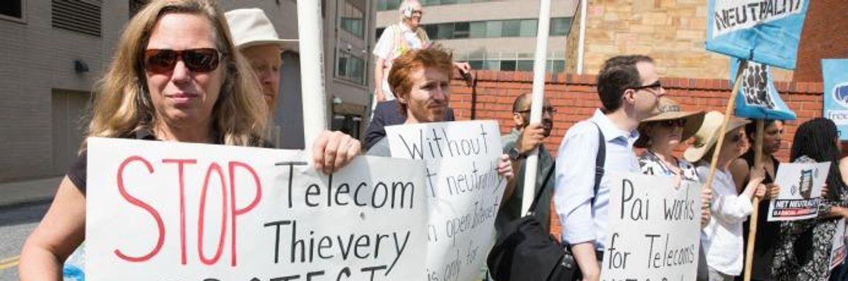 As Congressional Deadline Looms, California Unveils Strongest Net Neutrality Bill in US