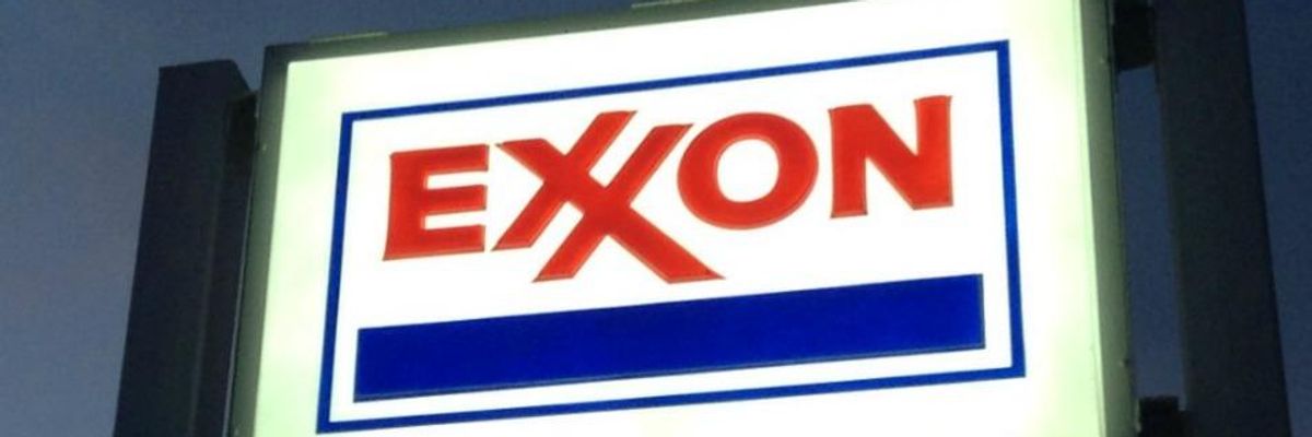 Days Numbered for Fossil Fuels as Exxon Investors Demand Climate Change Info