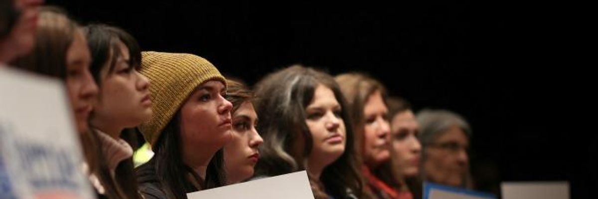 'Big-Monied Interests Are Getting Very Nervous': Sanders Leads in New Hampshire Poll