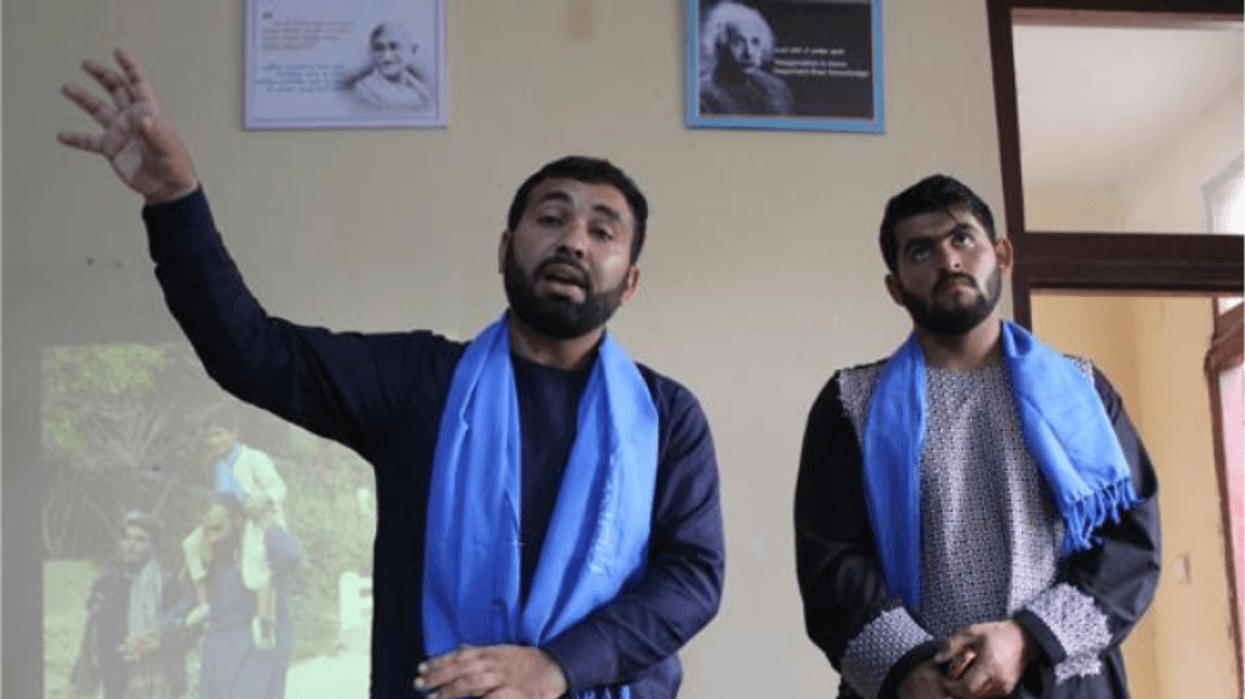 Nonviolent Afghans Bring a Breath of Fresh Air