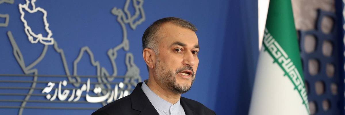 Iran's top negotiator speaks to the media.