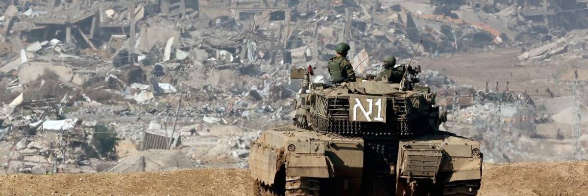 Israel tank overlooking southern Gaza