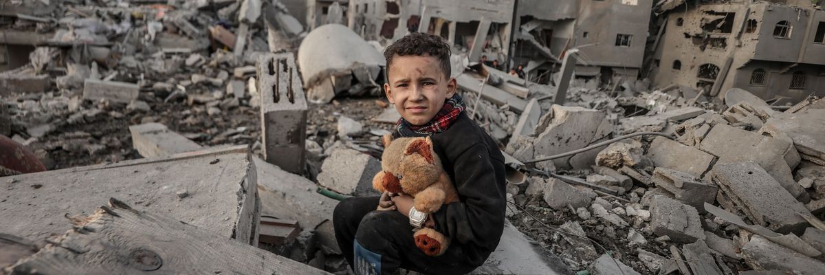 Israeli attacks continue on Nuseirat Refugee Camp