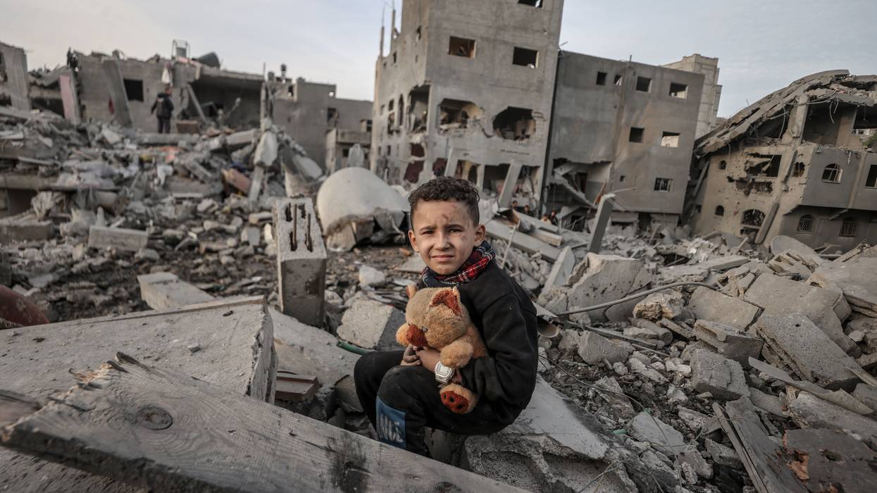 Israeli attacks continue on Nuseirat Refugee Camp