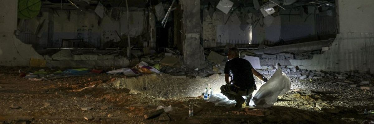 Israeli building damaged by Iranian missile.