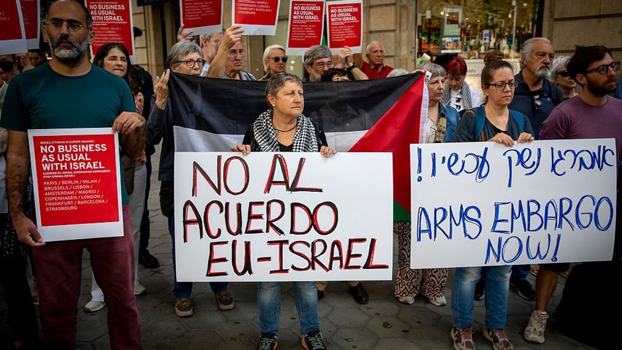 Israeli Citizens In Barcelona Demand E.U. Arms Embargo On Israel