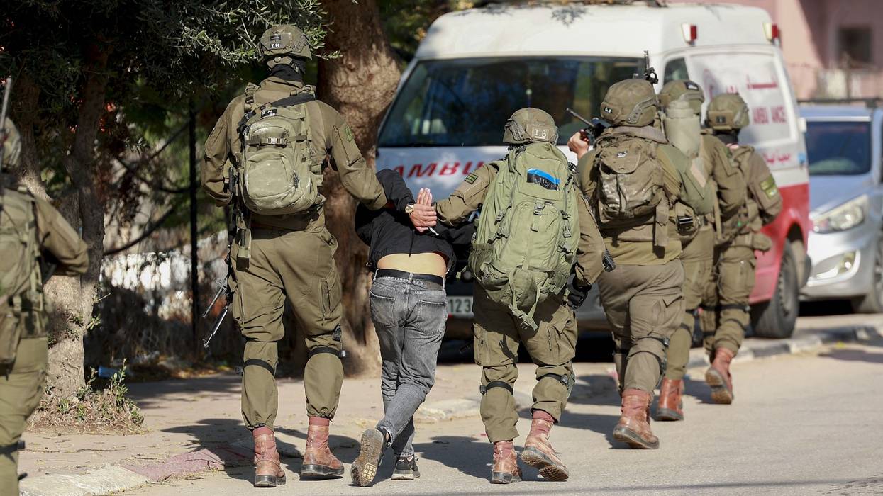 Israeli-Forces-Detain-Qalqilya-Palestinian