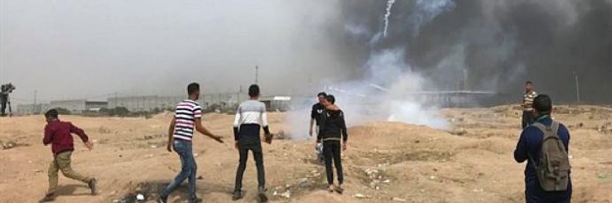 As International Outrage Grows, Israeli Soldiers Injure Hundreds in Fourth Week of Gaza Protests