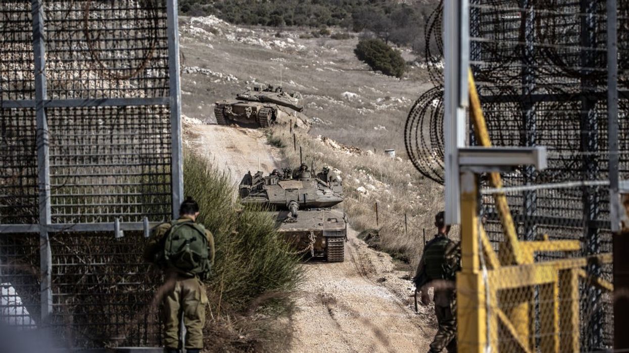 Israeli tanks invading Syria
