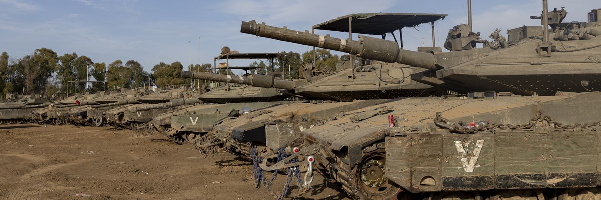 Israeli tanks