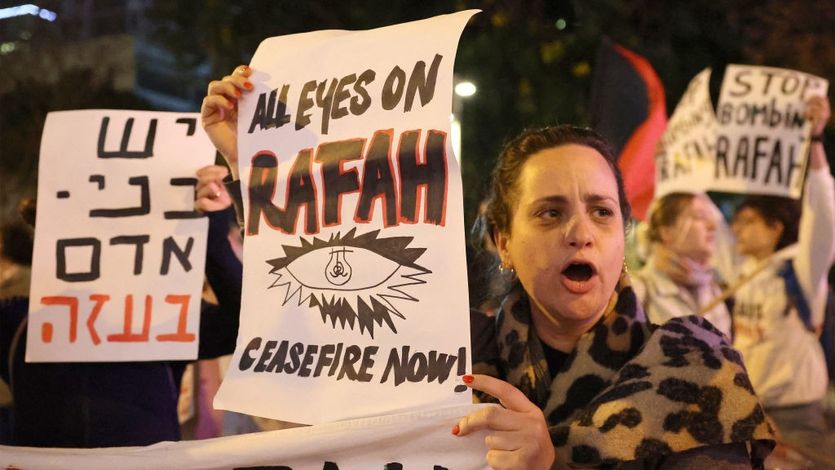 Israelis protest imminent Rafah invasion 