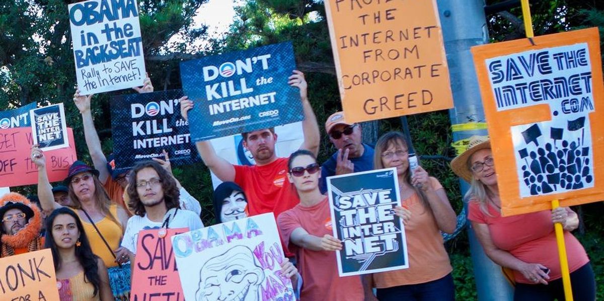 Internet Ban During Riots Sanders Wins Big Among Tech Activists, while Trump Threatens to Take ...