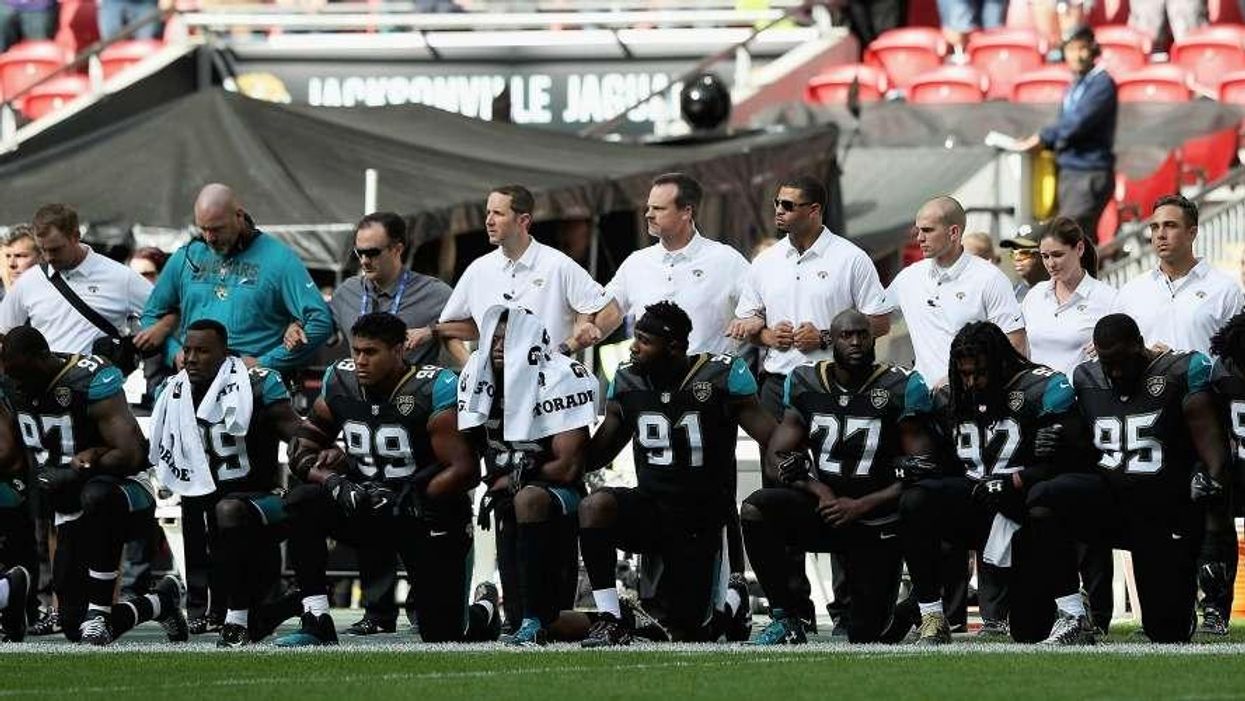 Jaguars take a knee