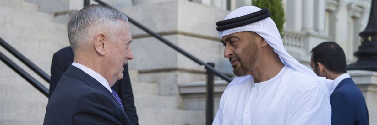 James Mattis shakes hands with Sheikh Mohamed bin Zayed al-Nahyan