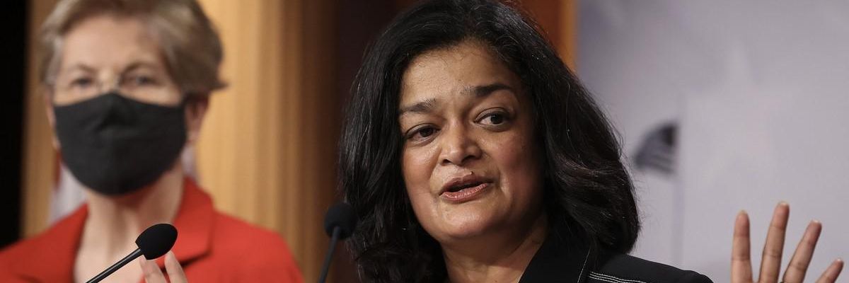 jayapal_warren