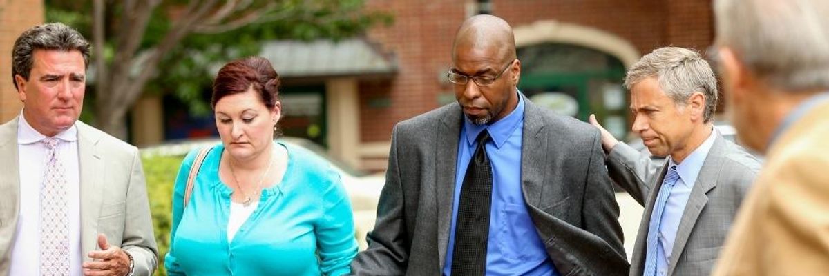 Jeffrey Sterling Completes One Year Of Unjust Prison Sentence