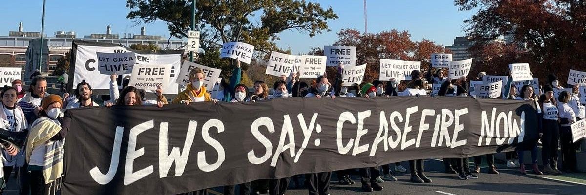 Jewish protesters shut down the Boston University Bridge