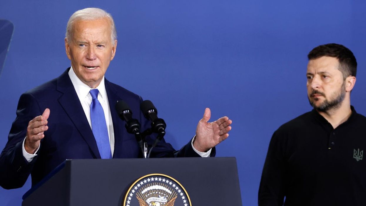 Joe Biden and Ukraine President Volodomyr Zelenskyy