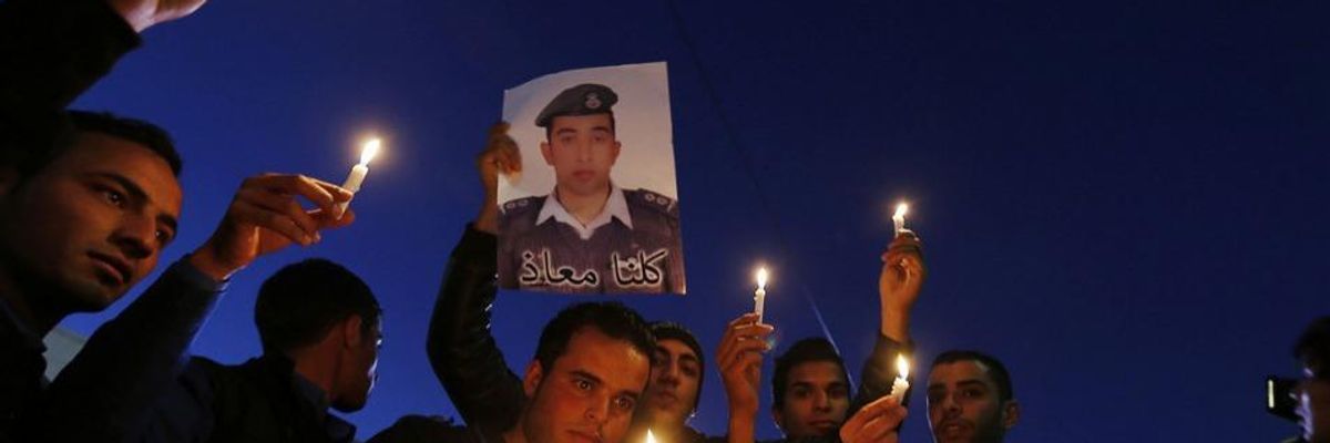 Video Purportedly Shows Jordanian Pilot Burned Alive By ISIS