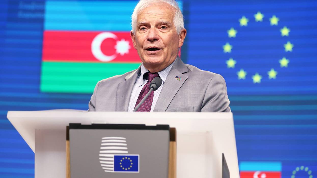 Jseop Borrell speaks.
