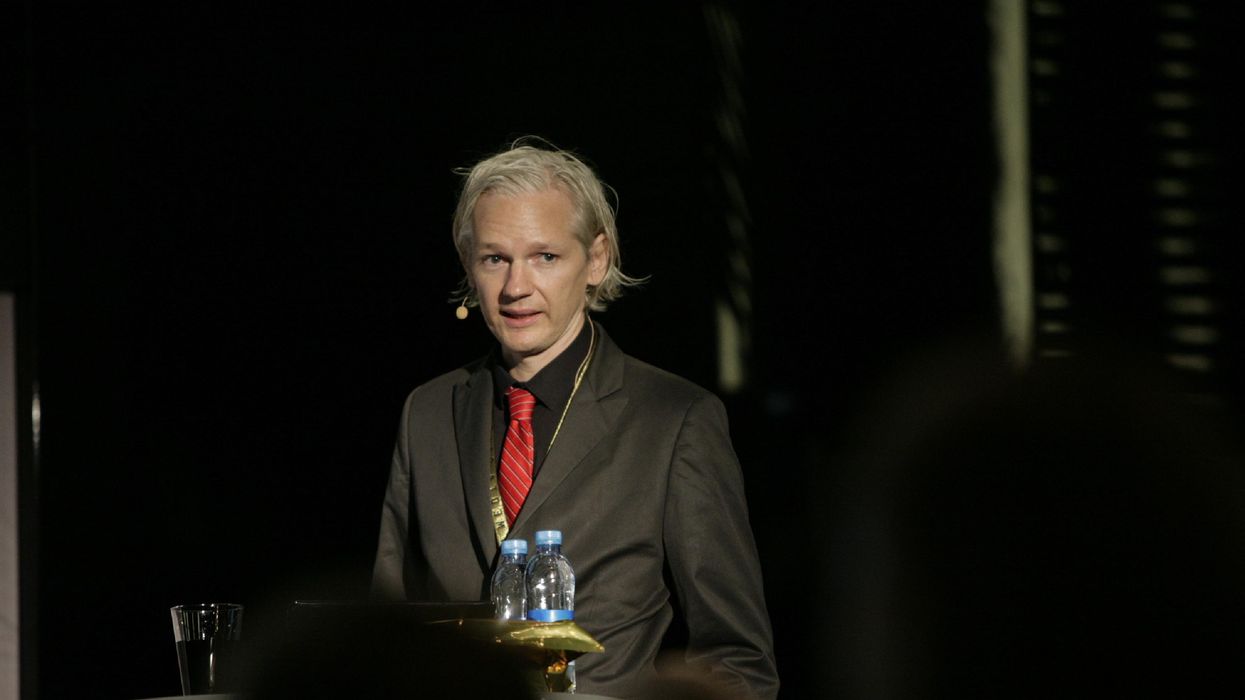 julian_assange