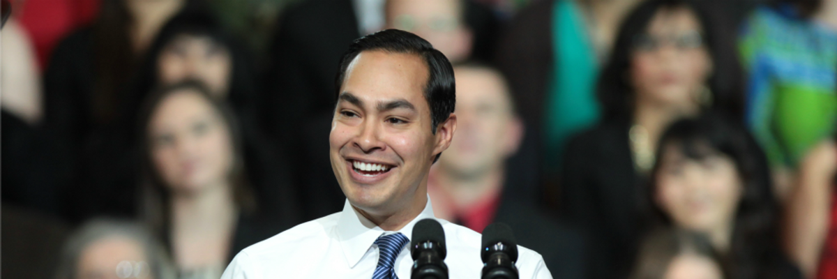 Calling Out 'Crisis of Leadership' Under Trump, Ex-Obama HUD Chief Julian Castro Enters 2020 Presidential Race