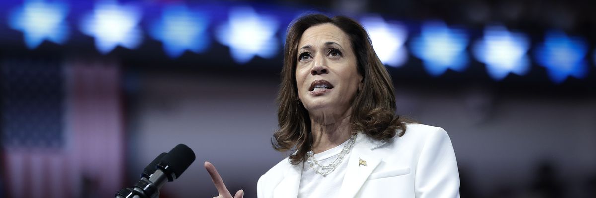 Kamala Harris Campaigns For President In Savannah, Georgia