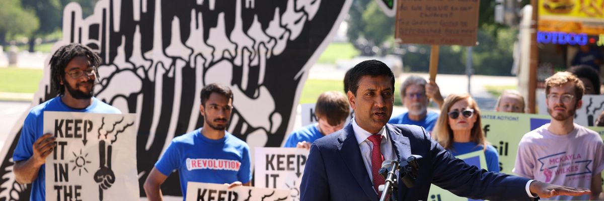 Khanna at fossil fuel subsidies rally
