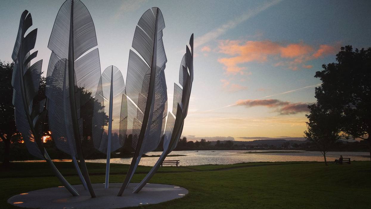 Kindred Spirits sculpture.