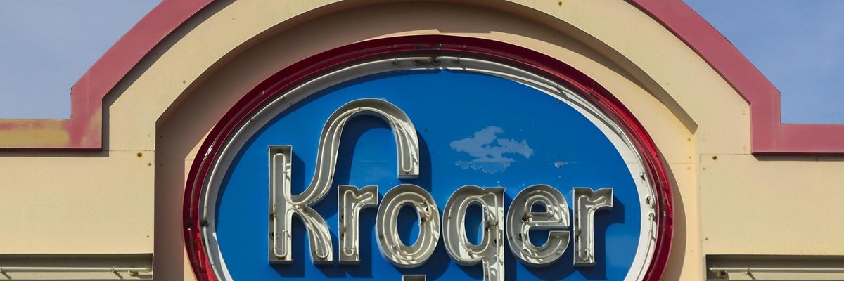 Kroger supermarket sign