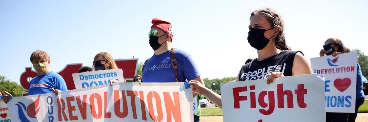 Sanders, Ocasio-Cortez Join McDonald's Workers to Demand a $15 Minimum Wage Amid Nationwide Strike