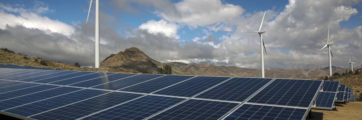 LADWPs Pine Tree Wind Farm and Solar Power Plant in the Tehachapi Mountains