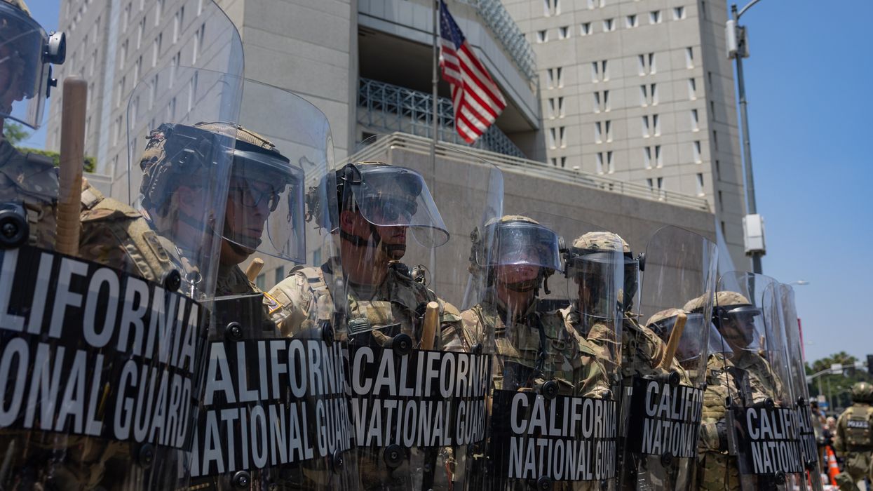 line of national guards people