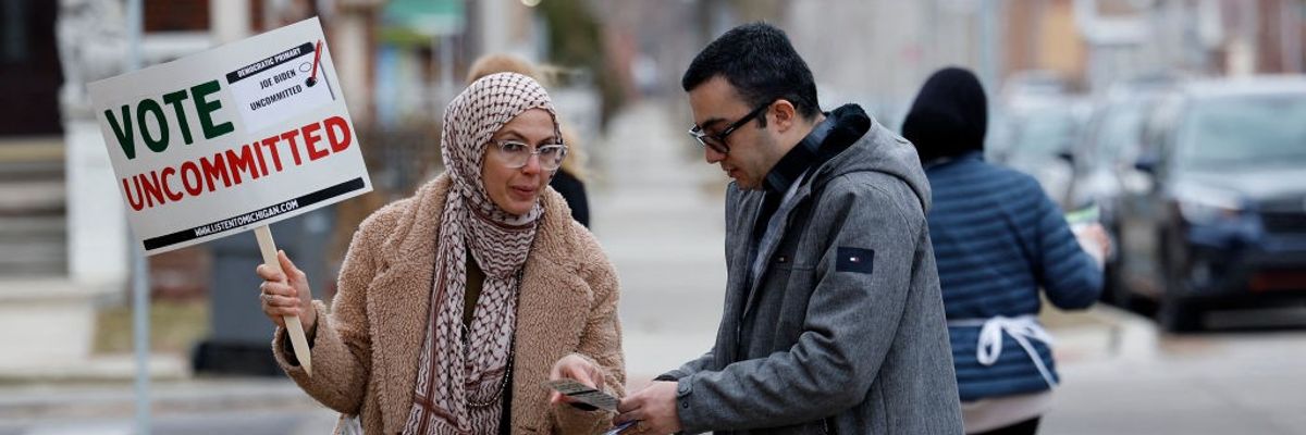 Listen to Michigan campaigning