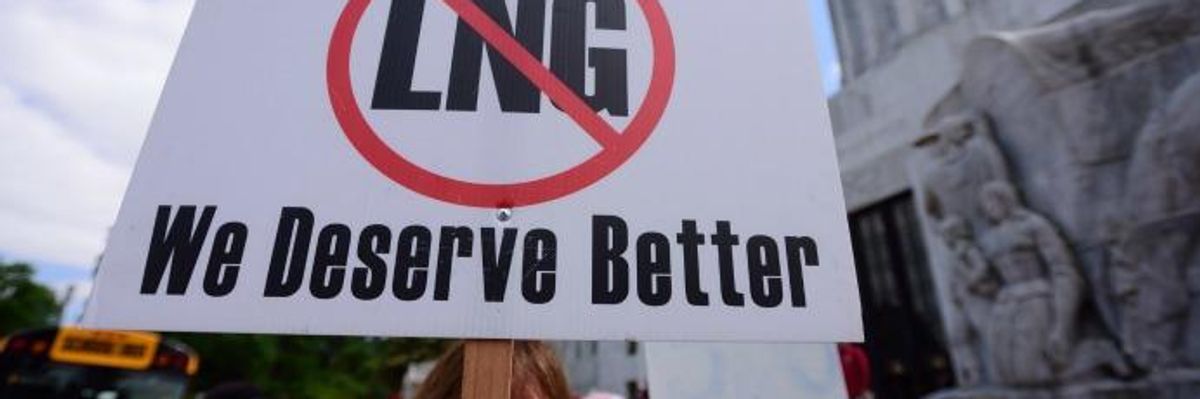 LNG export protesters rally in Oregon in 2015.