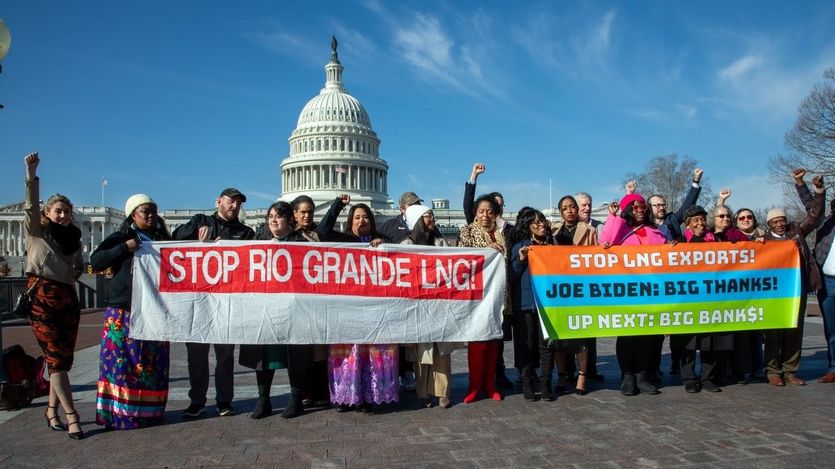 LNG protesters hold banners in Washington, D.C.