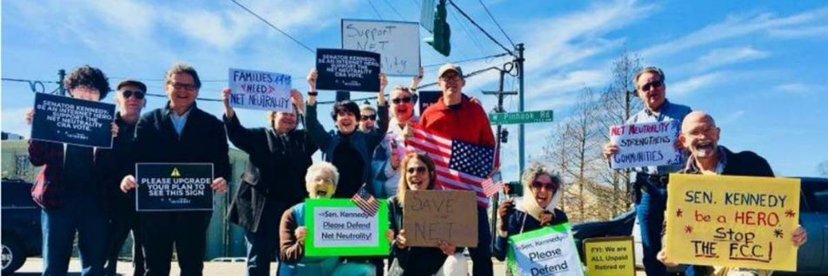 With FCC's Order Sent to Senate, Internet Defenders Inch Toward Vote to Restore Net Neutrality