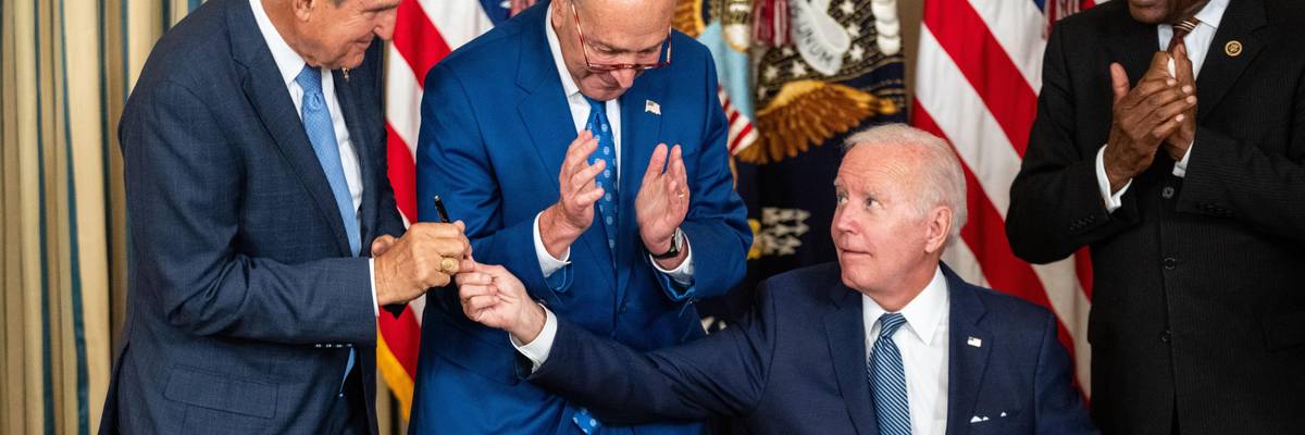 Manchin, Biden at signing of the IRA