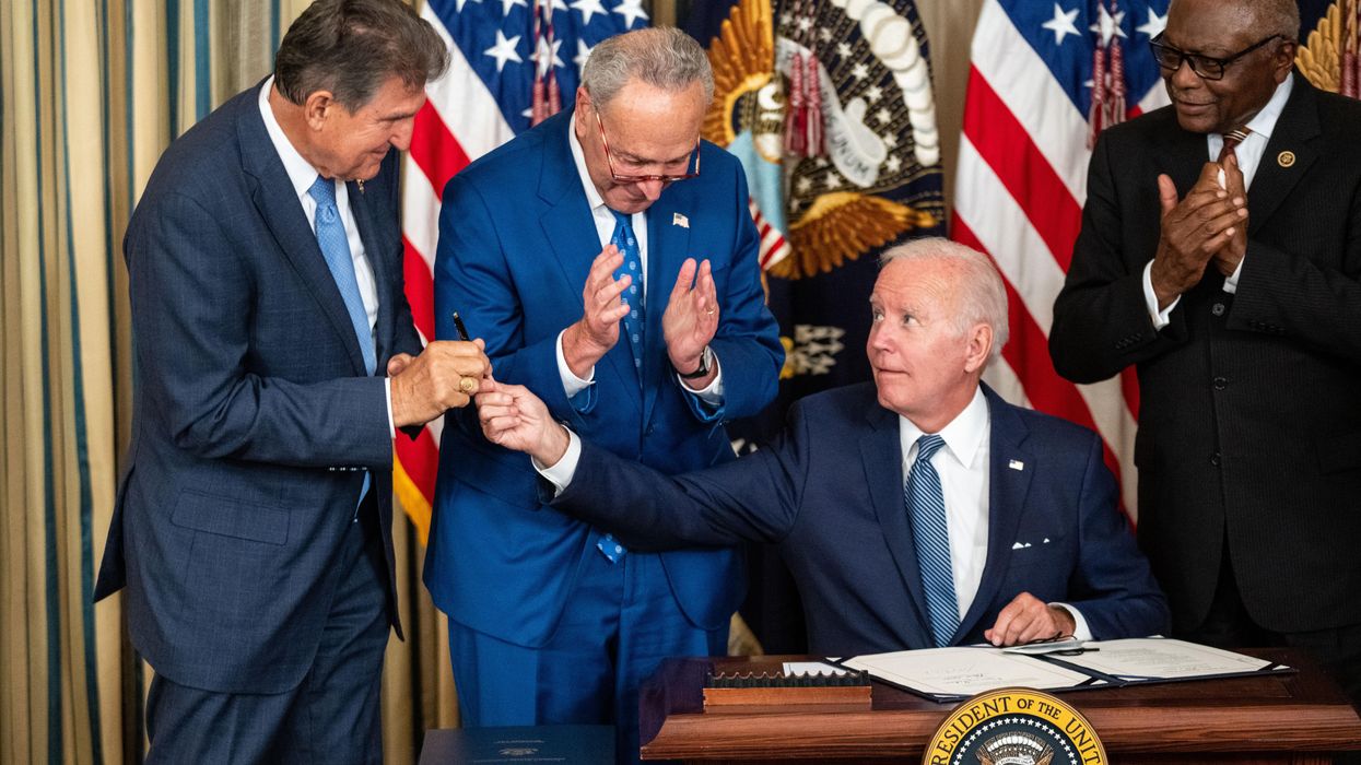 Manchin, Biden at signing of the IRA
