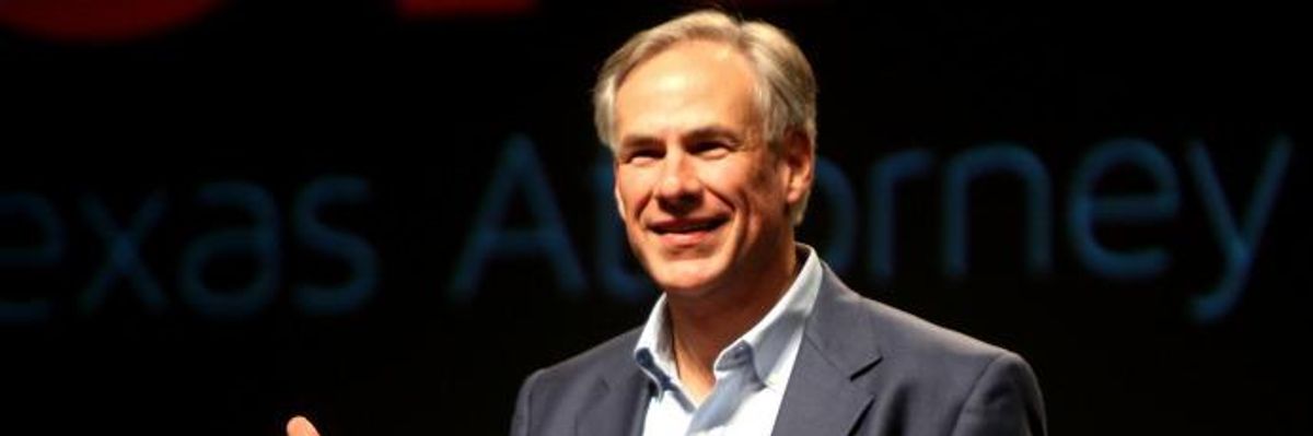 'Coward' Texas Governor Signs Bill Banning Sanctuary Cities