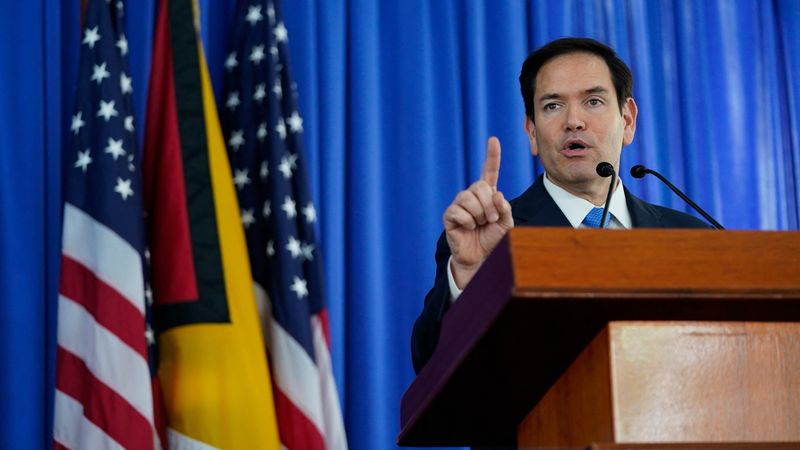 Marco Rubio speaks in Guayana.