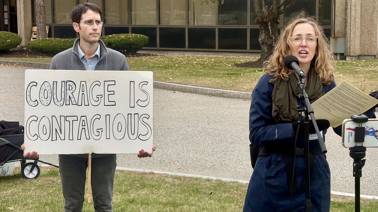 Mass couple protest ICE