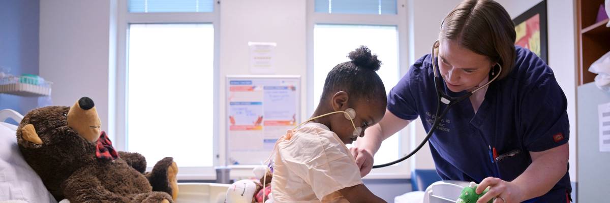 Majority of Americans Alarmed Over Future Healthcare Costs as GOP Attacks Coverage: Poll