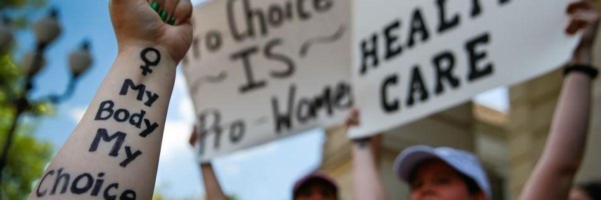 'A Win for Reproductive Freedom': Rights Advocates Applaud After Biden Rescinds Global Gag Rule