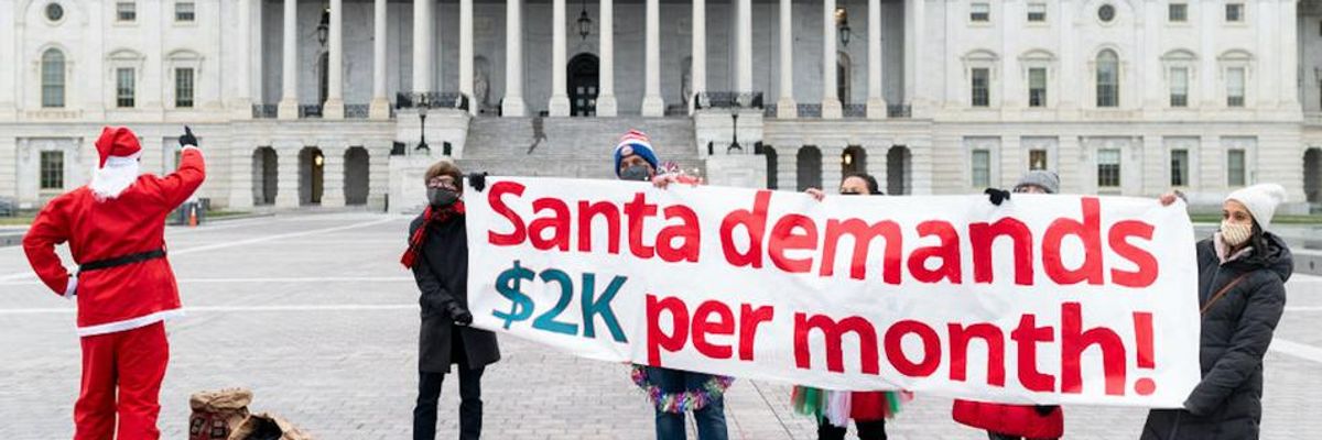 'Unbelievably Cruel': Sanders Slams Trump's Intransigence as Millions Lose Unemployment Lifeline