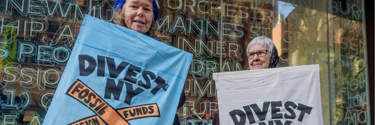 NYC Pension Funds Set 'New Bar for Climate Finance Action' With Approval of $4 Billion Fossil Fuel Divestment