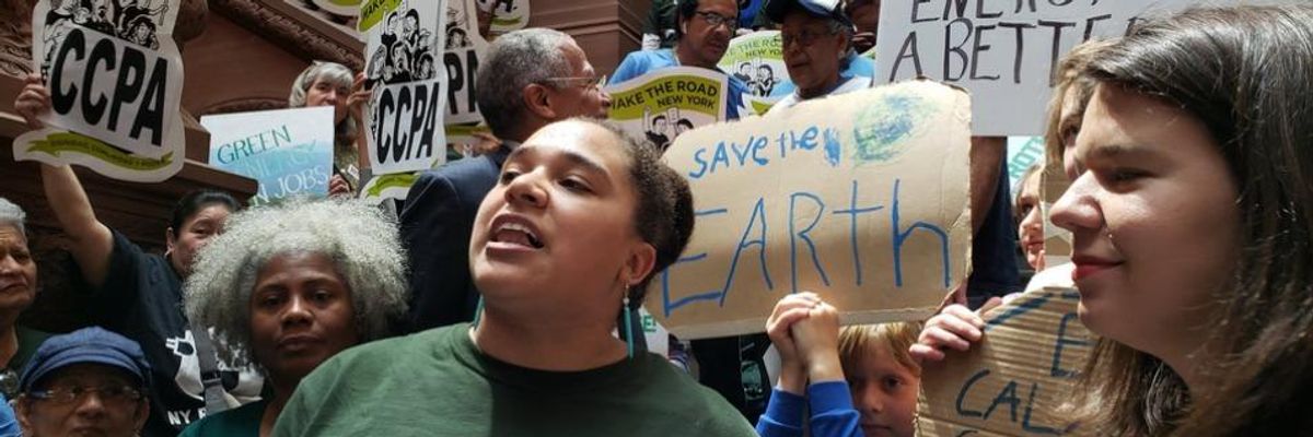 'Huge Victory' for Grassroots Climate Campaigners as New York Lawmakers Reach Deal on Sweeping Climate Legislation