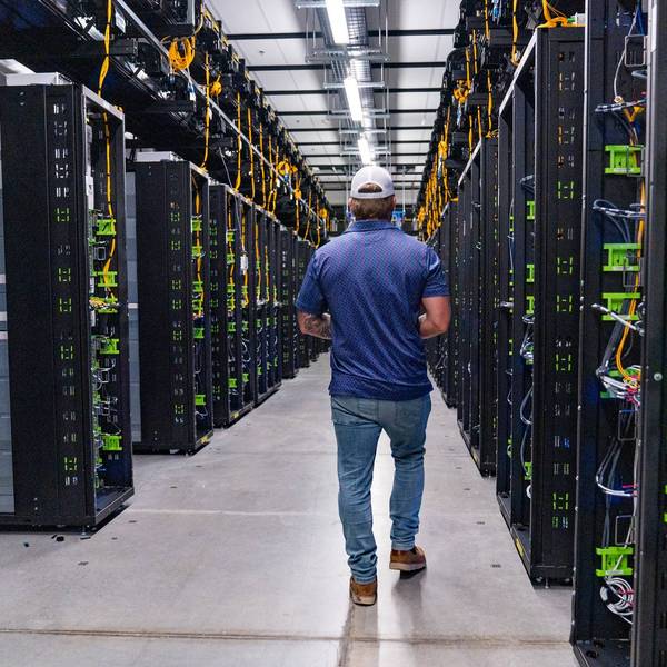 Meta Data Center mlc 0306.jpg