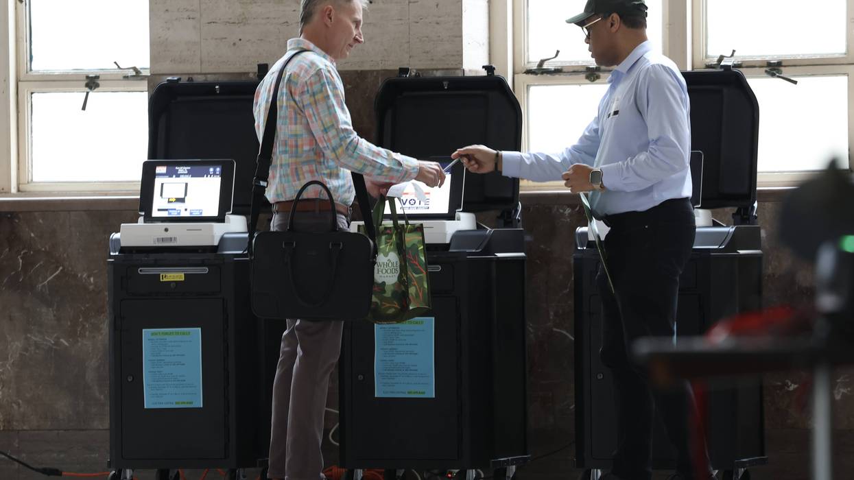 Miami To Elect New Mayor In Runoff Election Tuesday