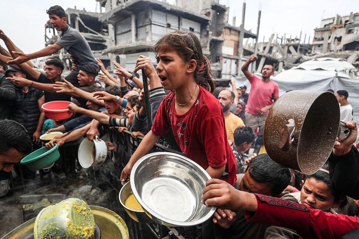https://www.commondreams.org/media-library/mideast-gaza-city-food-distribution.jpg?id=60040204&width=1200&height=800&quality=90&coordinates=0%2C0%2C0%2C1